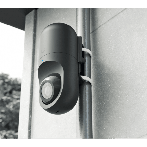 Versatile weatherproof wall - Warranty: 24MUbiquitiUACC-FLEX-CAM-PWM-BLACK