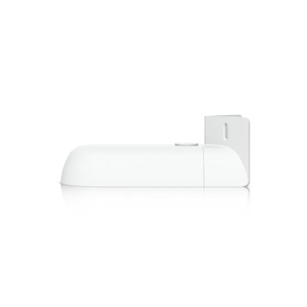 Arm mount accessory that - attaches the G5 Turret Ultra - to a wall, corner, or pole. - Warranty: 24MUbiquitiUACC-CAMERA-AM-W