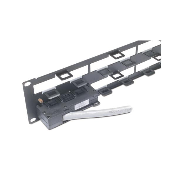 APC AR8452 porta accessori (APC Data Distribution 2U Panel - Alloggiamento pannello di cablaggio - 2U - per P/N: SMTL1000RMI2UC, SMX1000C, SMX1500RM2UC, SMX1500RM2UCNC, SMX750C, SMX750CNC)ApcAR8452