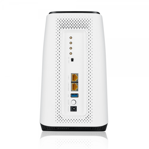Zyxel FWA510 router wireless Multi-Gigabit Ethernet Banda tripla [2.4 GHz/5 GHz/5 GHz] 5G Nero, Bianco (Zyxel Nebula FWA510 - Router wireless - WWAN 1GbE, 2.5GbE Dual Band - 4G, 5G - con 1 anno Nebula Pro Pack)Zyxel4718937631230FWA-510-EU0102F