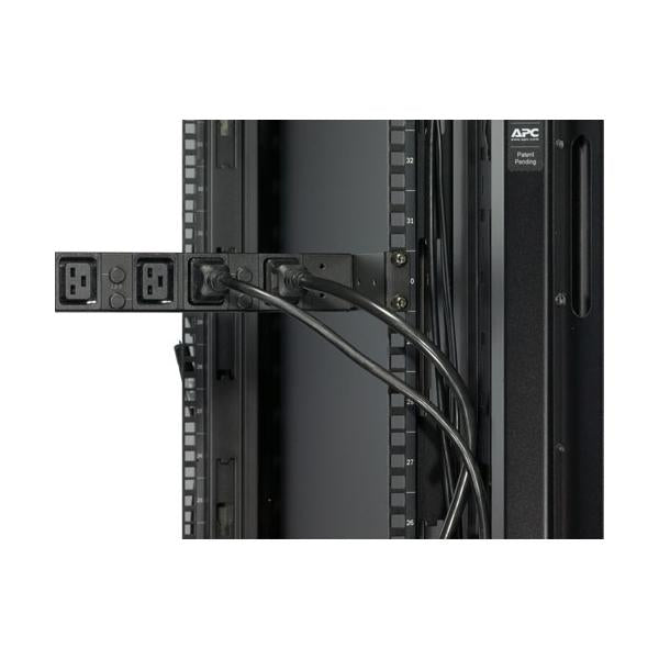 APC Basic Rack 14.4kW unità di distribuzione dell'energia [PDU] Nero (APC Basic Rack PDU - Power distribution strip [rack-mountable] - AC 208 V - 3-phase - input: Hubbell CS8365C - output connectors: 6 [IEC 60320 C19] - 1U - 2.4 m cord - for P/N: SMT...