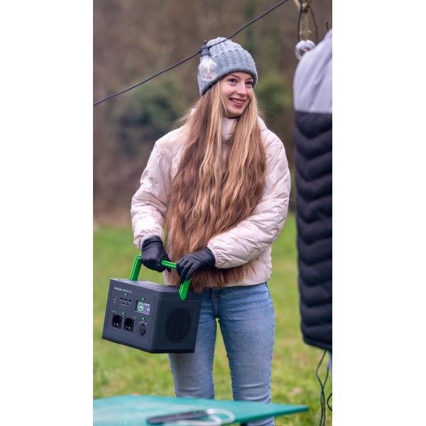 APC PPS330-GR stazione di alimentazione portatile Ioni di Litio 531 W 3,3 kg (SCHNEIDER OFFGRID PORTABLE PWR - STATION 330 332WH LI-ION 2SCHUKO)Apc0731304736875PPS330-GR