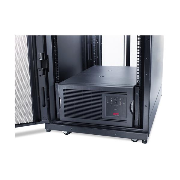 APC Smart-UPS gruppo di continuità [UPS] A linea interattiva 5 kVA 4000 W 10 presa[e] AC (SMART-UPS 5000VA 5U RM 19IN - W/ SHUTDOWN SOFTWARE/USB/SER IN)ApcSUA5000RMI5U
