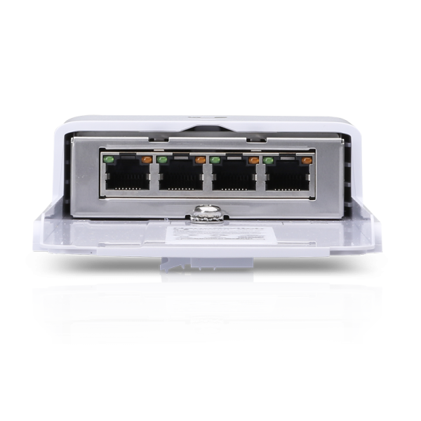 Ubiquiti NanoSwitch Gigabit Ethernet [10/100/1000] Supporto Power over Ethernet [PoE] Bianco (NanoSwitch - Outdoor 4-Port PoE - Passthrough Switch - Warranty: 24M)UbiquitiN-SW