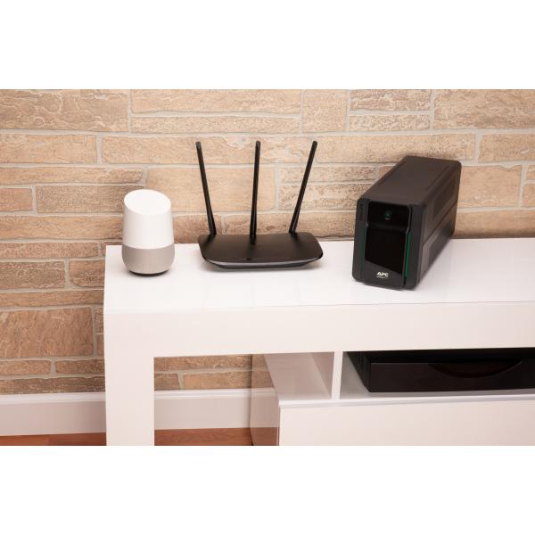 APC Easy UPS gruppo di continuità [UPS] A linea interattiva 0,9 kVA 480 W 4 presa[e] AC (E-UPSUPS 900VA 230V 4X IEC C13 AVR)Apc0731304404491BVX900LI