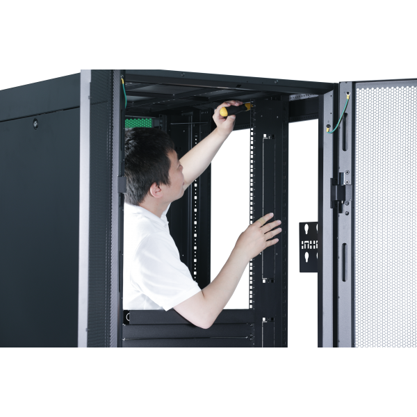APC EASY RACK 600MM/42U/800MM WITH ROOF SIDE PANEL CASTORS FEET AND 4 BRACKETS NO BOTTOM BLACK Rack indipendenti Nero (APC Easy Rack - rack - 42U)Apc0731304427841ER6282